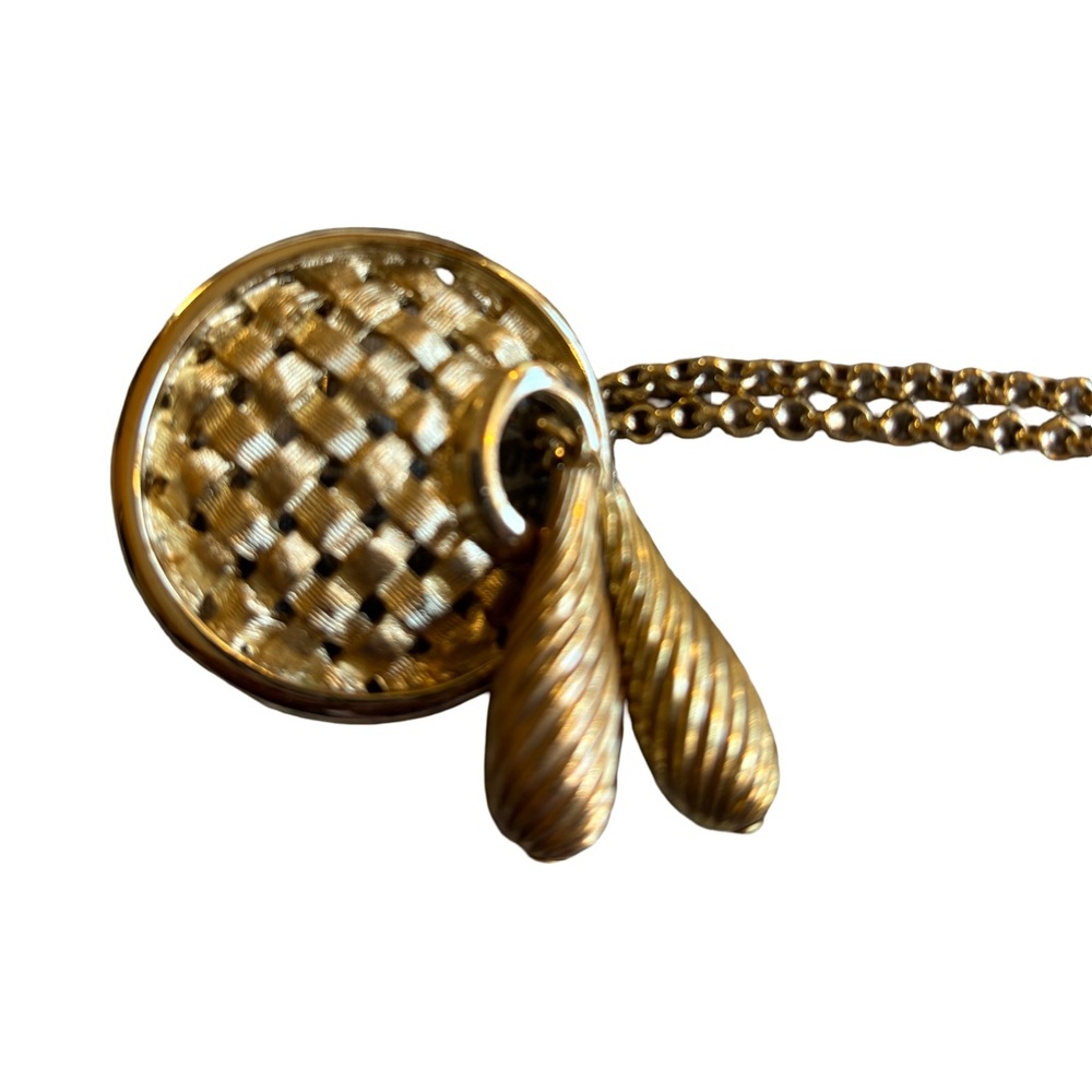 Sarah Coventry Gold-Tone Chain Sweater Dress Guard Brooch